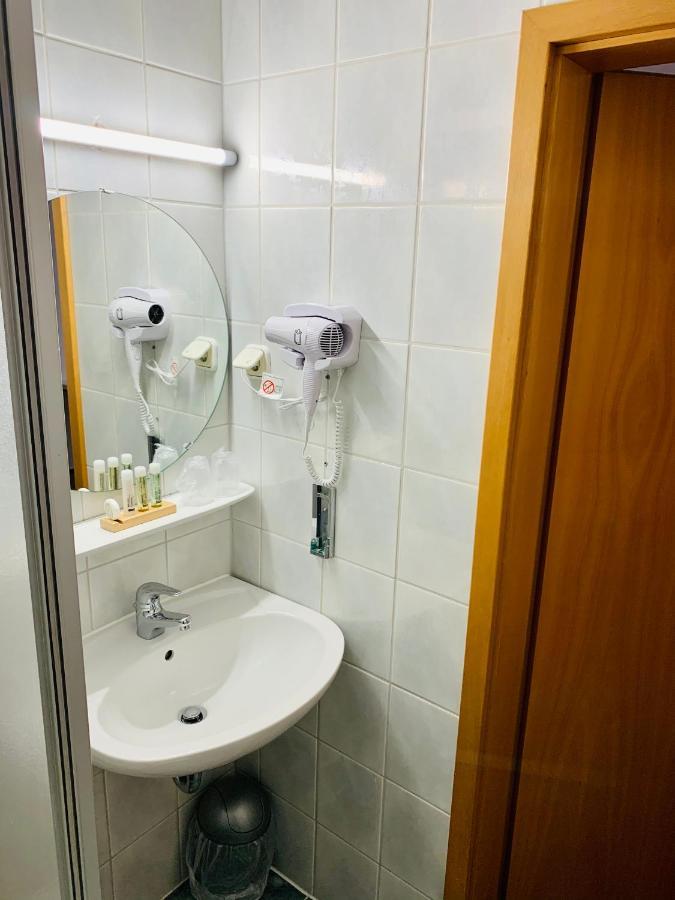 Dua Hotel Wennigsen Екстериор снимка