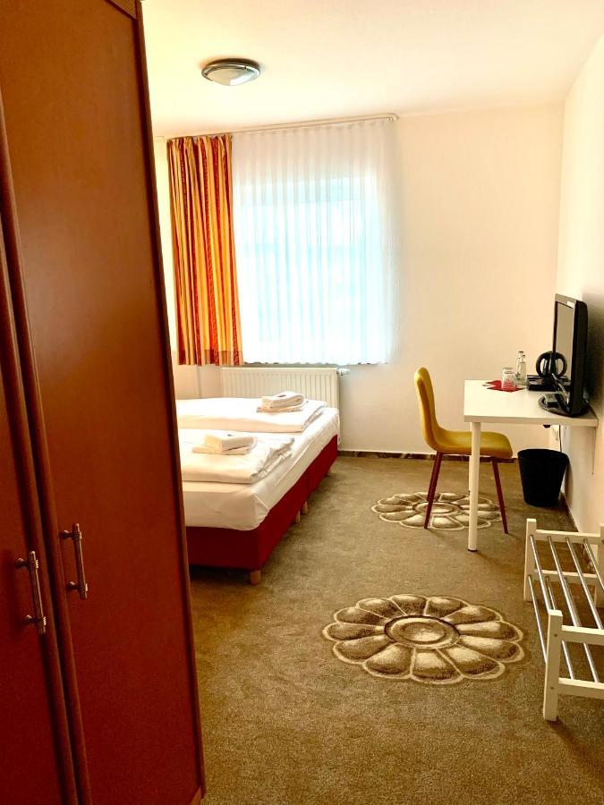 Dua Hotel Wennigsen Екстериор снимка