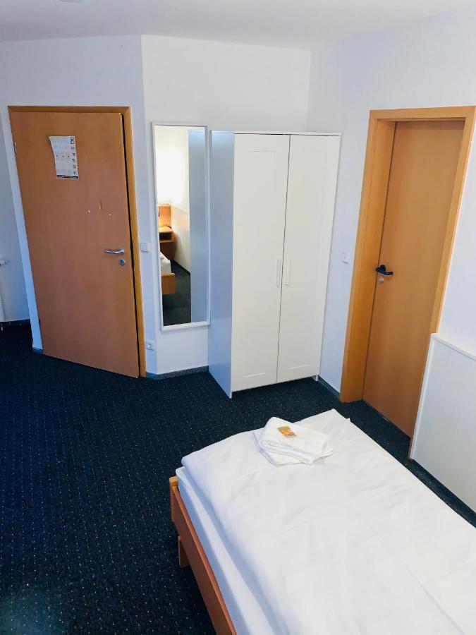 Dua Hotel Wennigsen Екстериор снимка