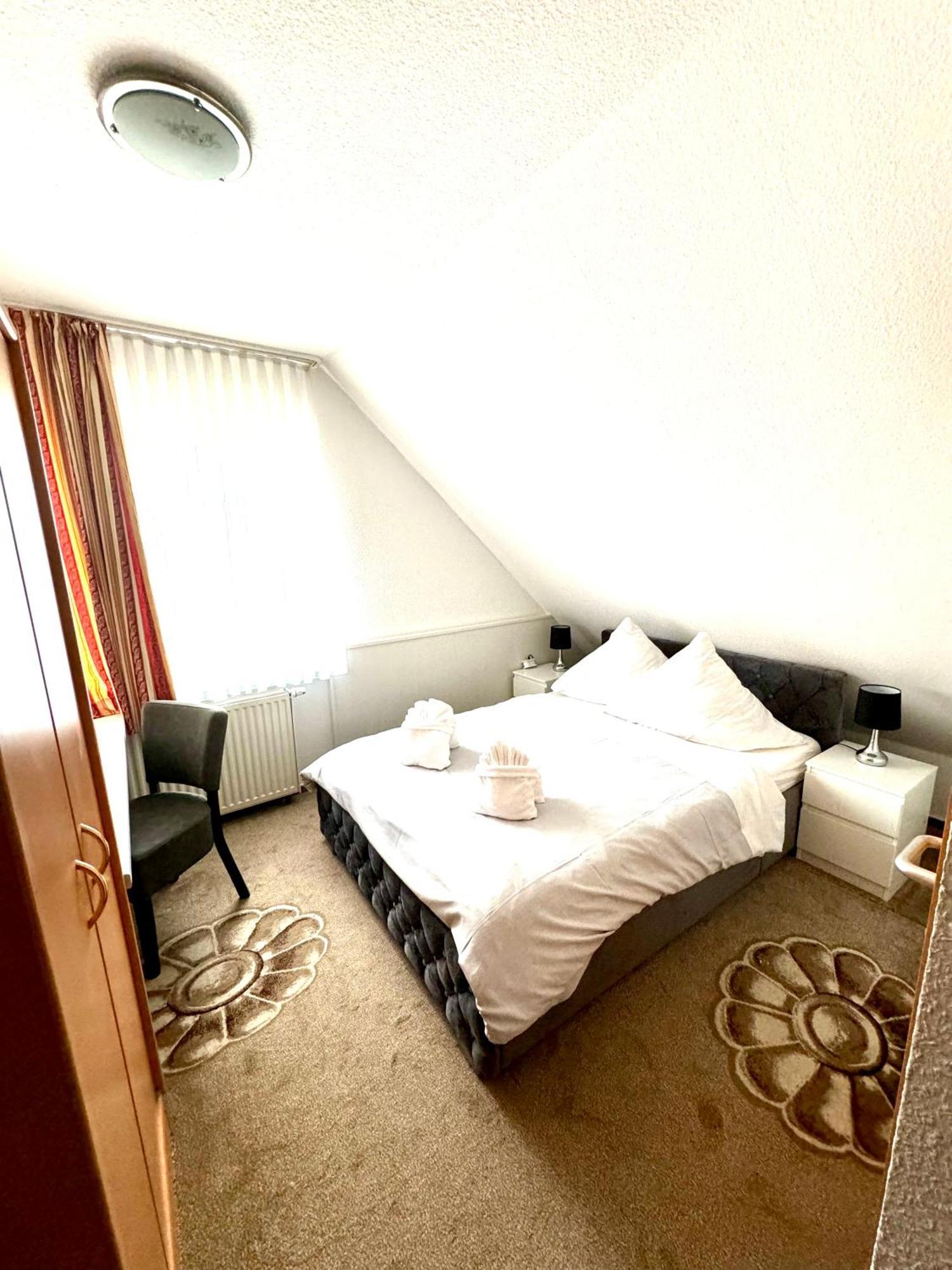 Dua Hotel Wennigsen Екстериор снимка